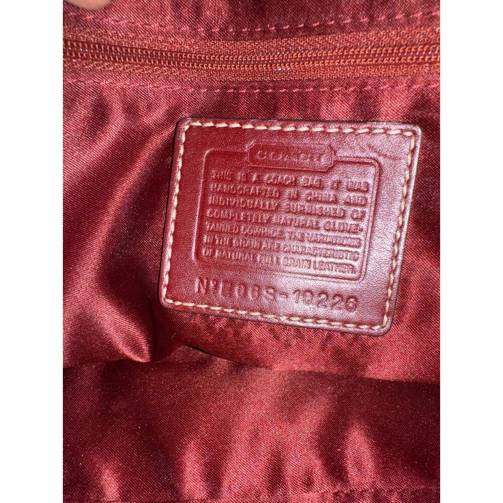 Coach Hampton Legacy Signature C Tote in Burgundy Red - Picture 2 of 8